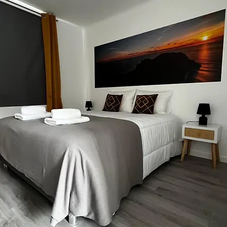 Ln Pensjonat Horta (Azores)