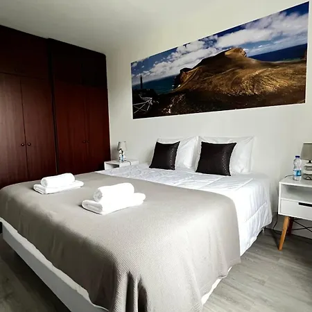 Ln Pensjonat Horta (Azores)